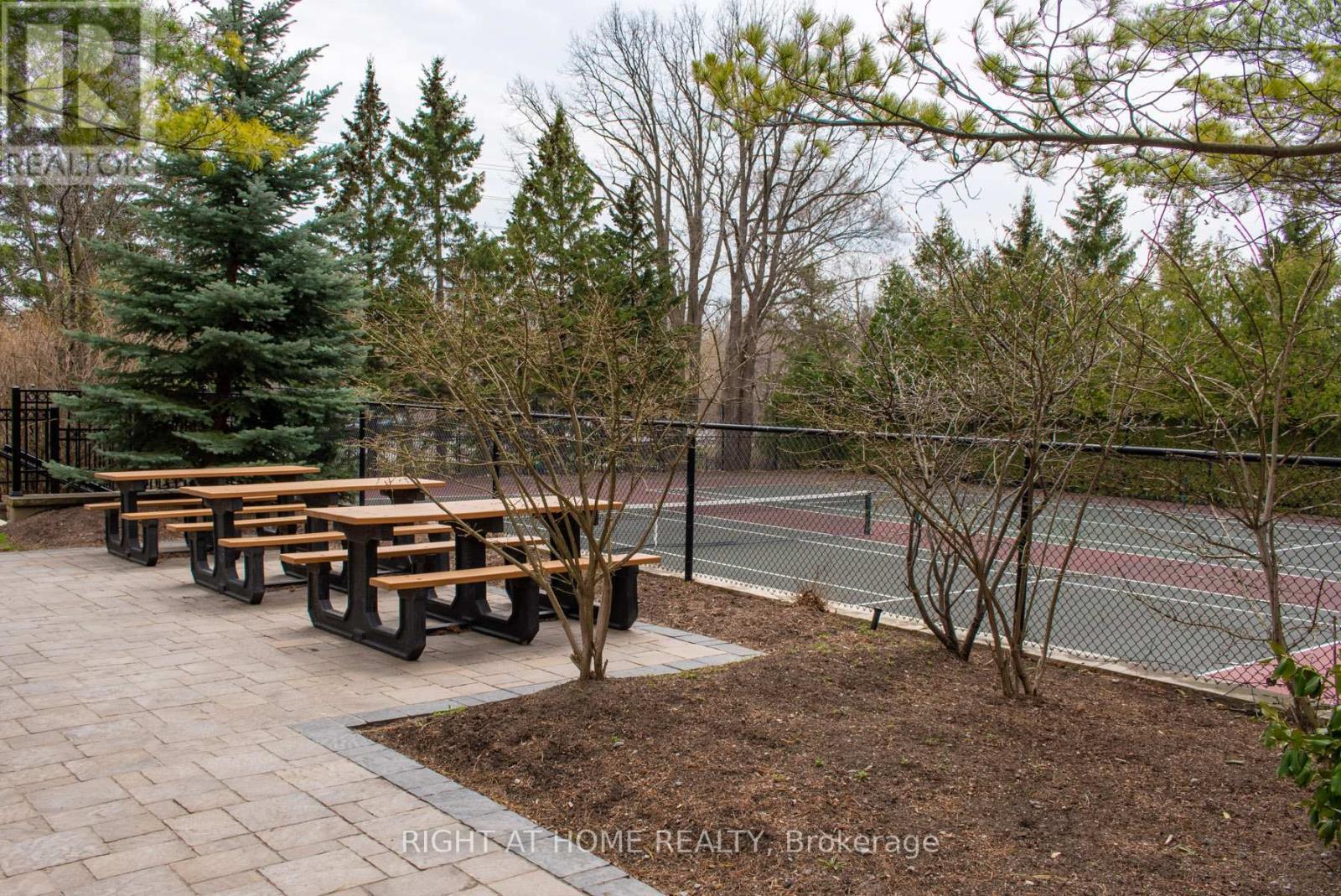 #803 - 610 Bullock Drive, Markham, Ontario  L3R 0G1 - Photo 25 - N12422232