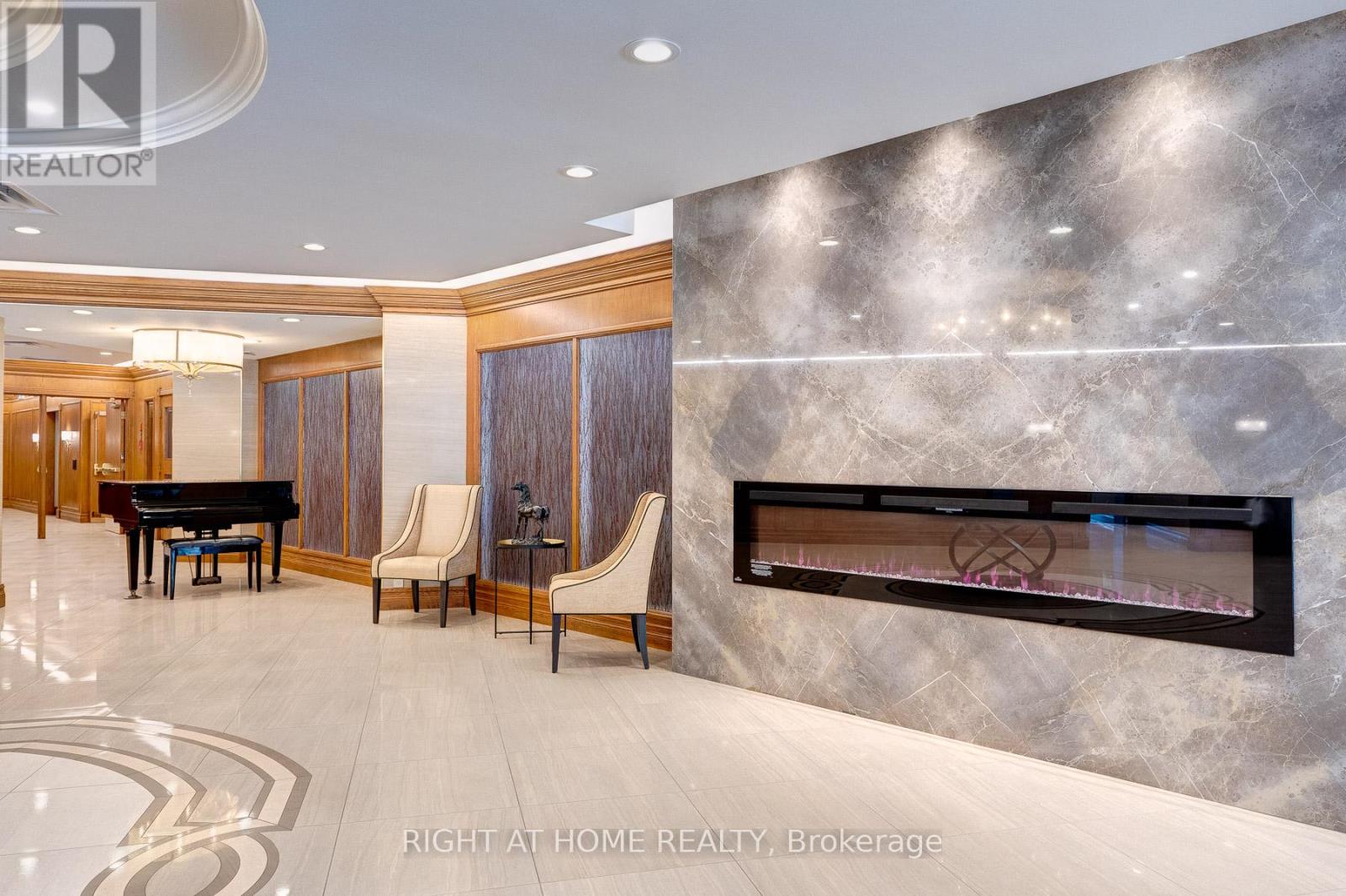 #803 - 610 Bullock Drive, Markham, Ontario  L3R 0G1 - Photo 6 - N12422232