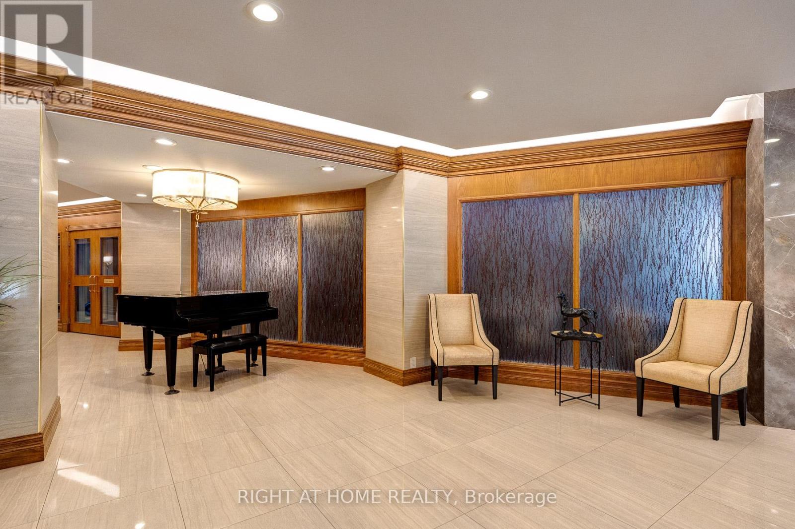 #803 - 610 Bullock Drive, Markham, Ontario  L3R 0G1 - Photo 9 - N12422232