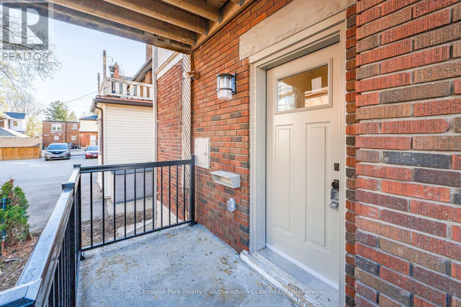 1 - 304 Frederick Street, Kitchener, Ontario  N2H 2N8 - Photo 2 - X12813296