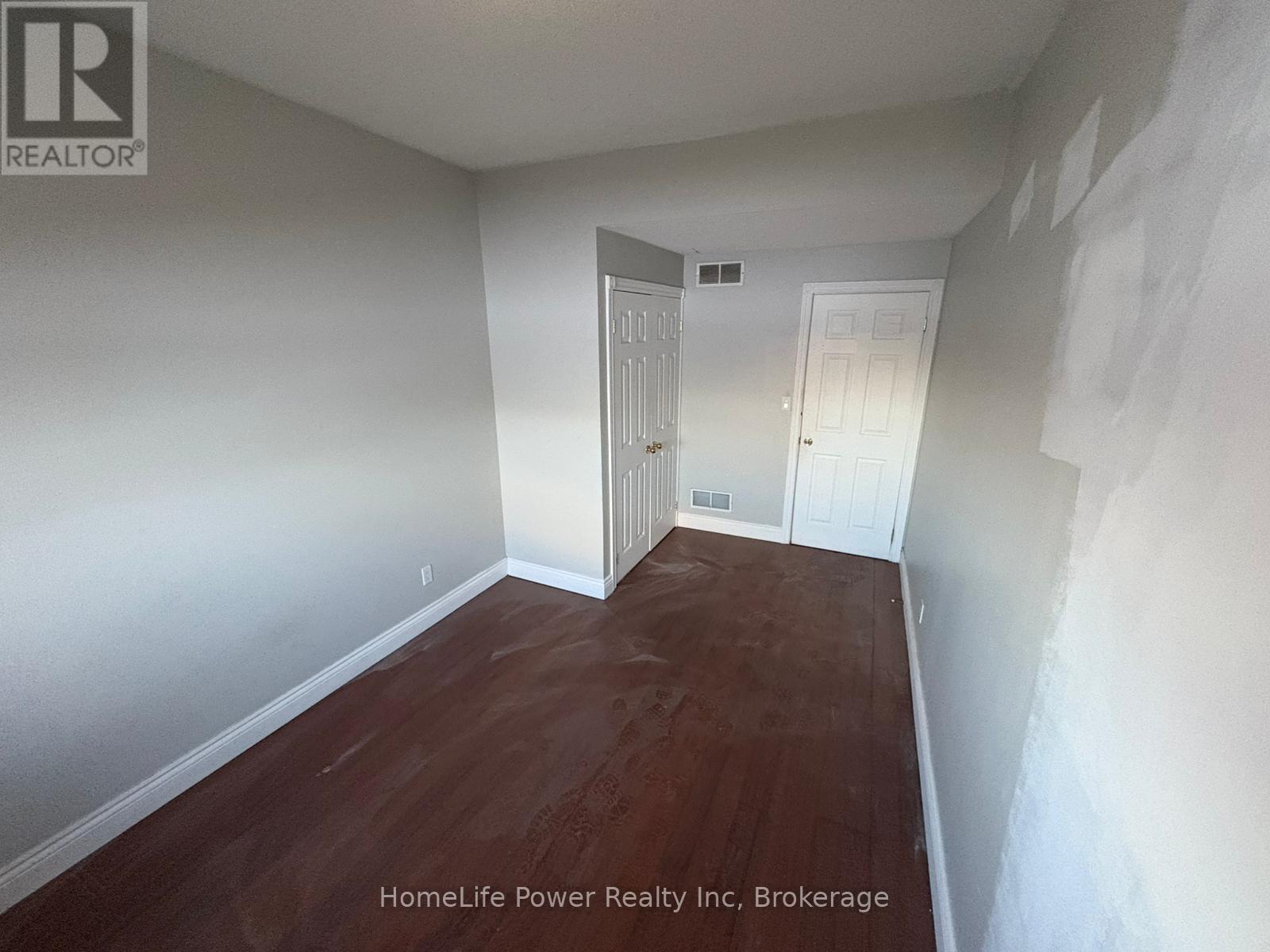 Upper Unit - 1426 Victoria Street N, Kitchener, Ontario  N2B 3E2 - Photo 12 - X12813302