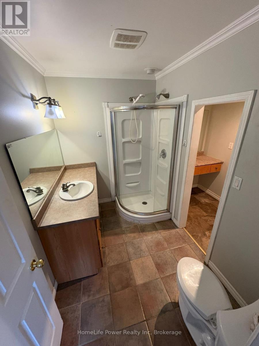 Upper Unit - 1426 Victoria Street N, Kitchener, Ontario  N2B 3E2 - Photo 14 - X12813302