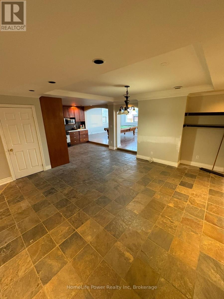 Upper Unit - 1426 Victoria Street N, Kitchener, Ontario  N2B 3E2 - Photo 5 - X12813302