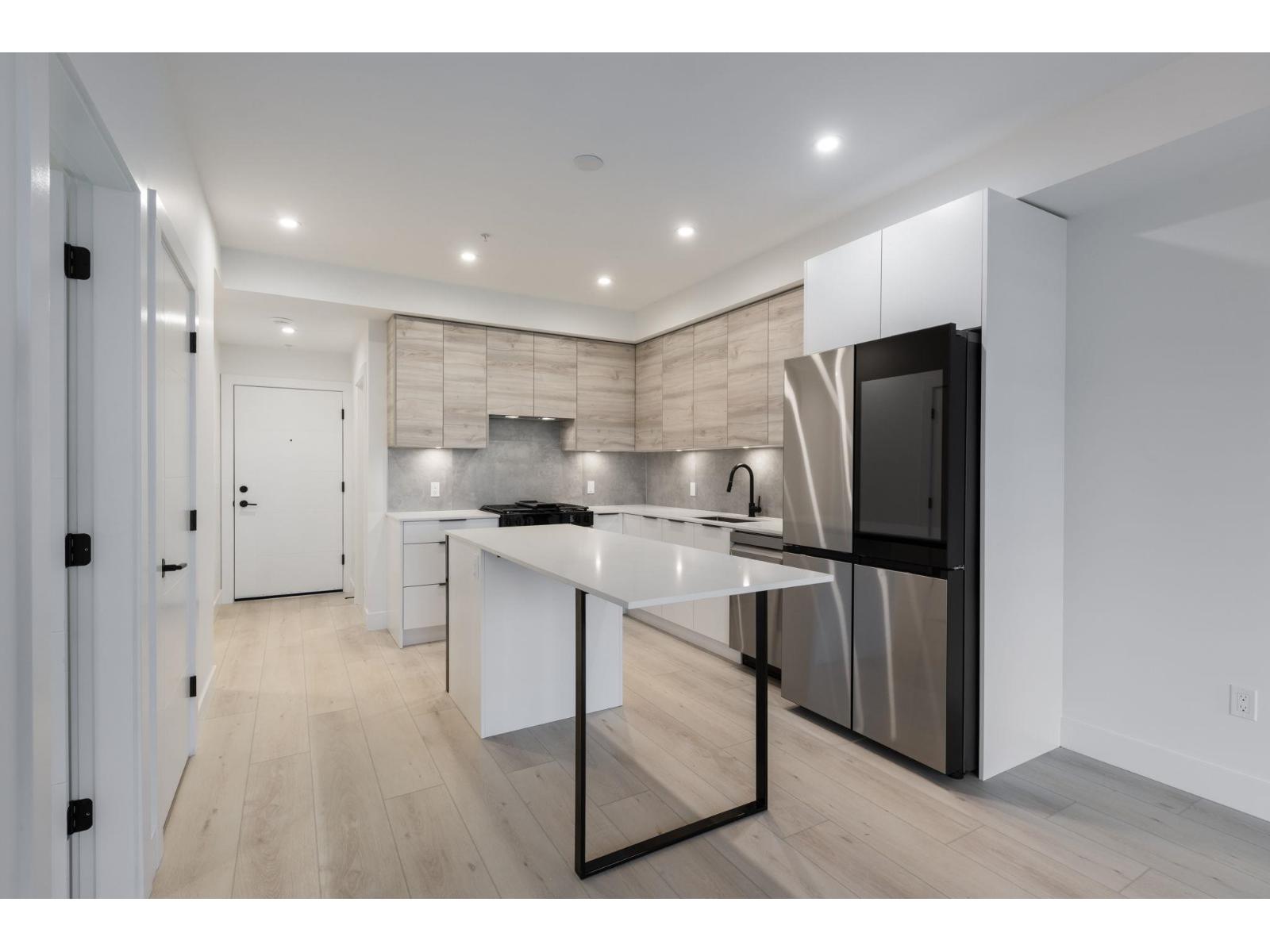 309 30494 Cardinal Avenue, Abbotsford, British Columbia  V2T 0A5 - Photo 2 - R3092628