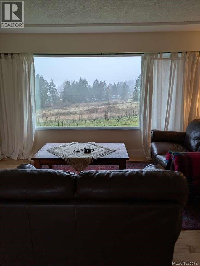 300 Wood Dale Dr, Mayne Island, British Columbia  V0N 2J2 - Photo 30 - 1025572