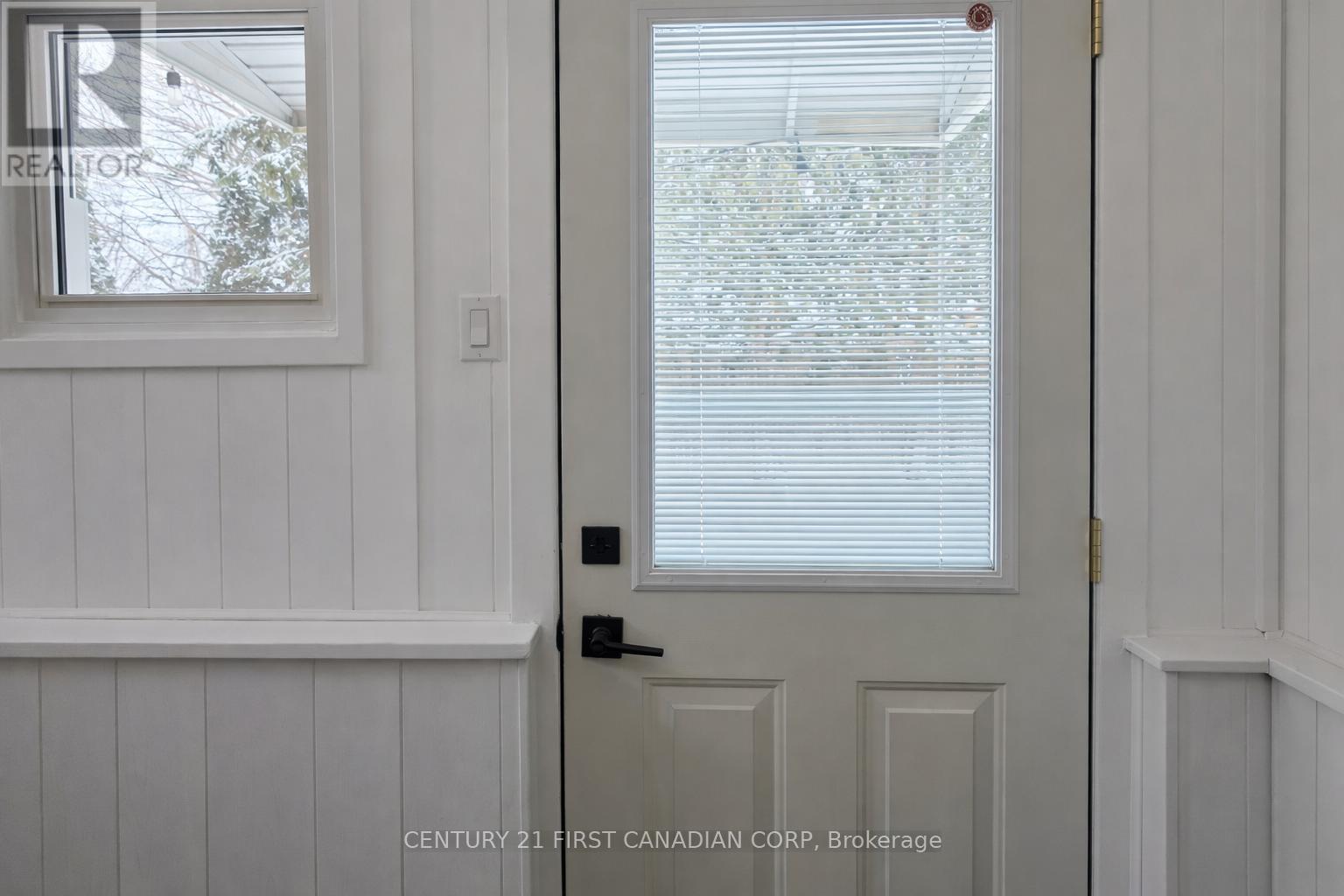 Lower - 568 Creston Avenue, London South, Ontario  N6C 3A6 - Photo 2 - X12813254