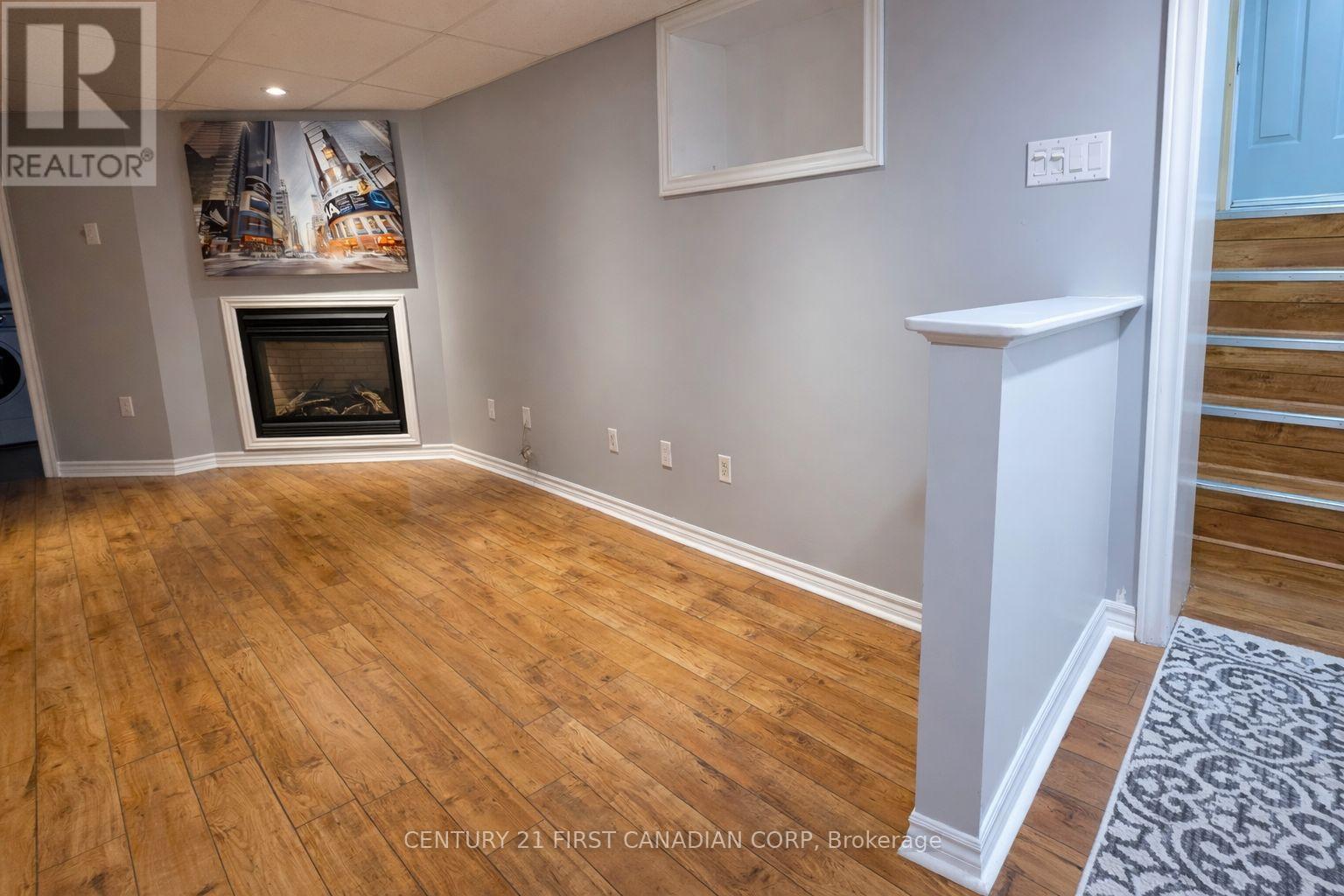 Lower - 568 Creston Avenue, London South, Ontario  N6C 3A6 - Photo 6 - X12813254