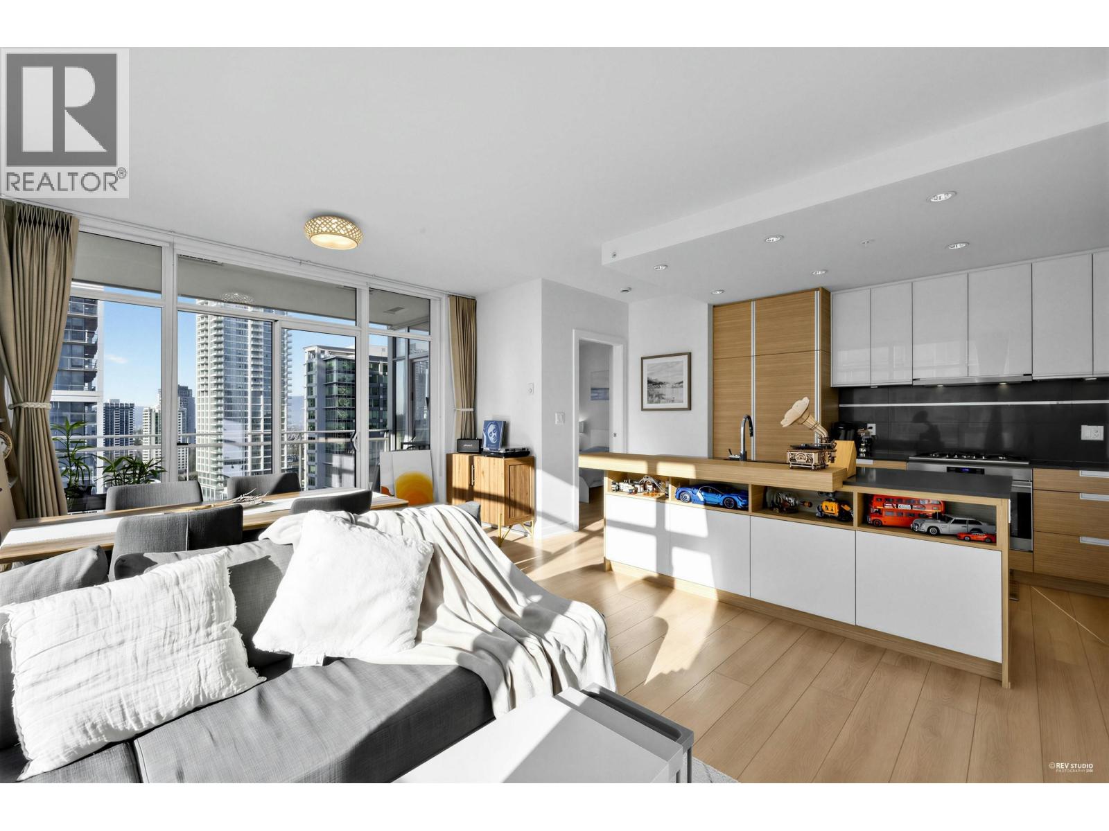 1901 4688 Kingsway, Burnaby, British Columbia  V5H 0E9 - Photo 2 - R3092571