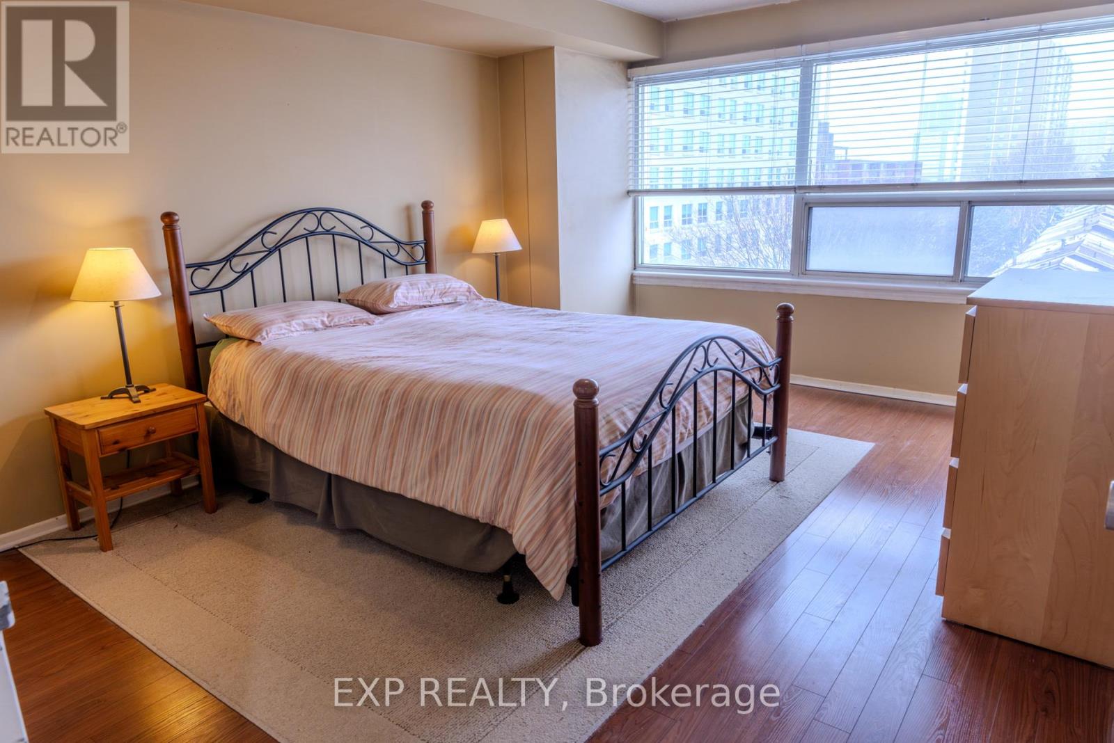 608 - 475 The West Mall, Toronto, Ontario  M9C 4Z3 - Photo 12 - W12813278