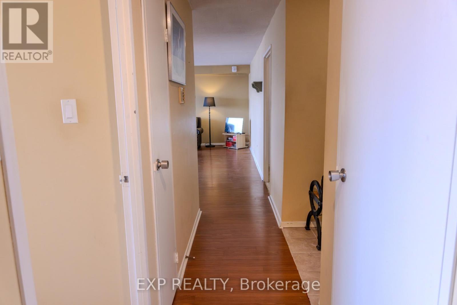 608 - 475 The West Mall, Toronto, Ontario  M9C 4Z3 - Photo 5 - W12813278