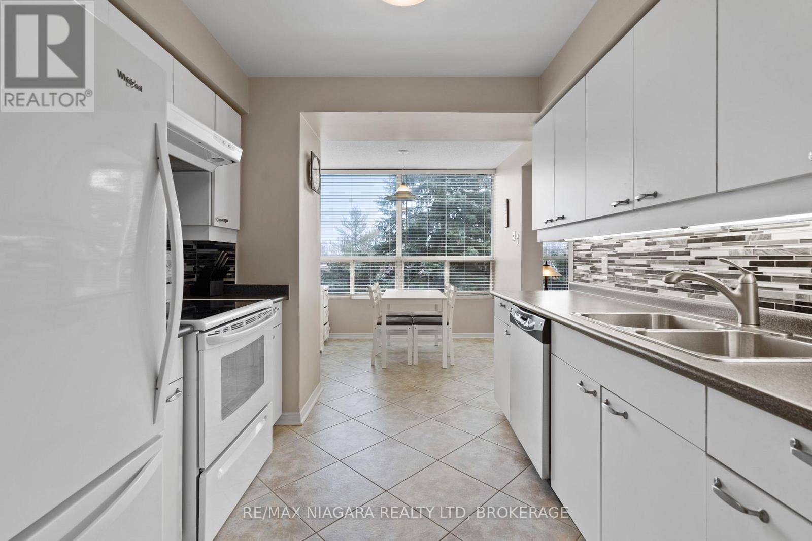 402 - 5100 Dorchester Road, Niagara Falls, Ontario  L2E 7H4 - Photo 5 - X12813274