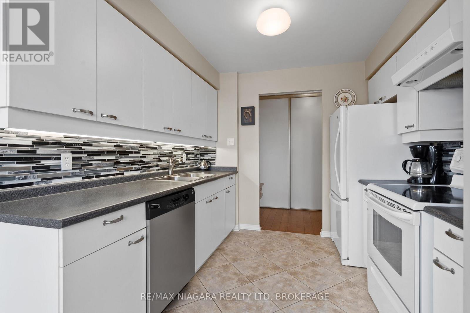 402 - 5100 Dorchester Road, Niagara Falls, Ontario  L2E 7H4 - Photo 6 - X12813274