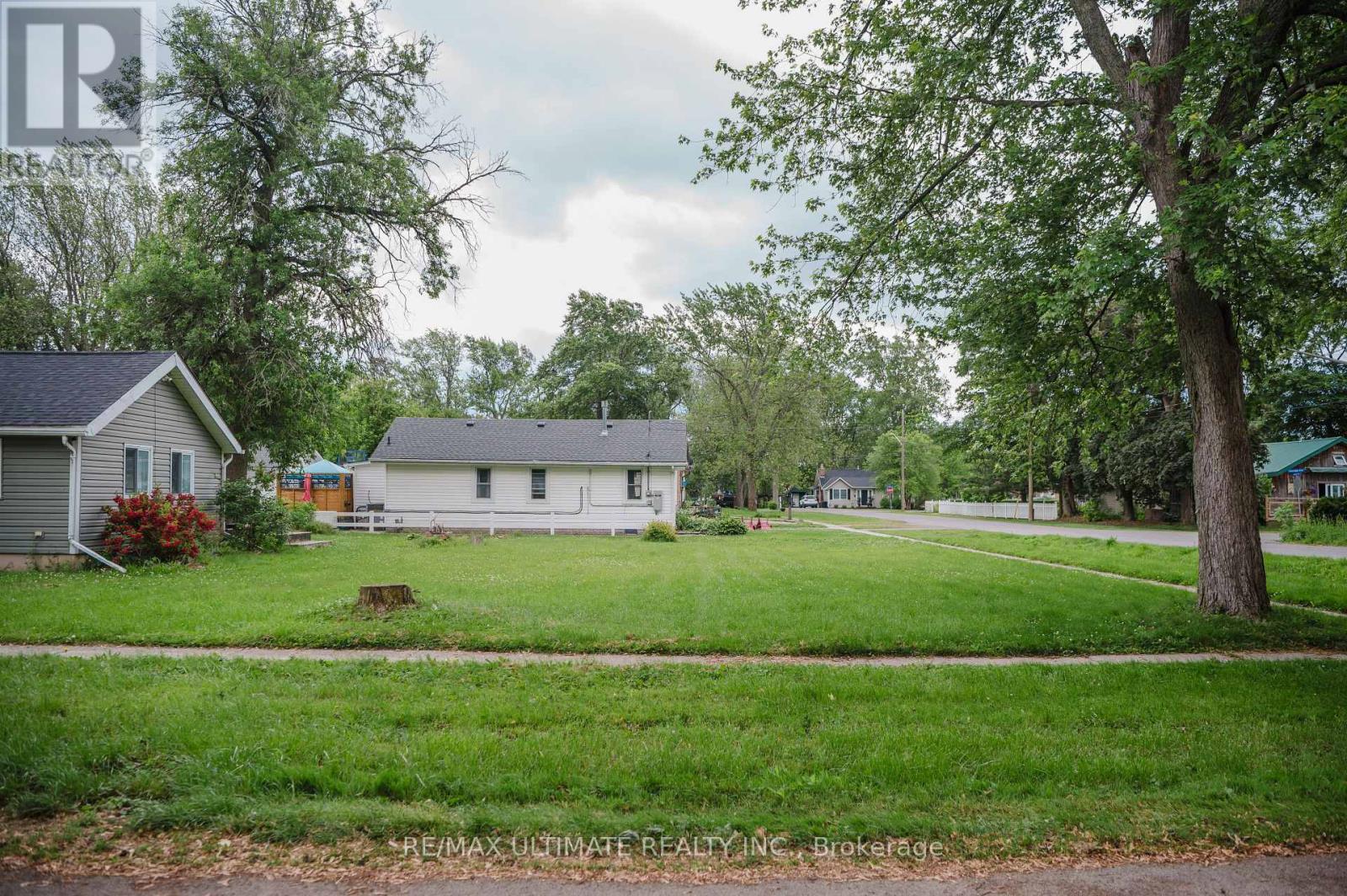 000 HELEN STREET, Fort Erie, Ontario