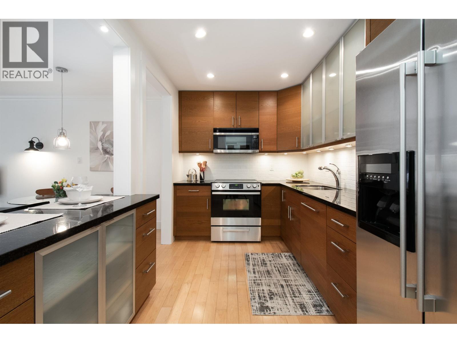 101 236 W 2nd Street, North Vancouver, British Columbia  V7M 1C6 - Photo 4 - R3092593