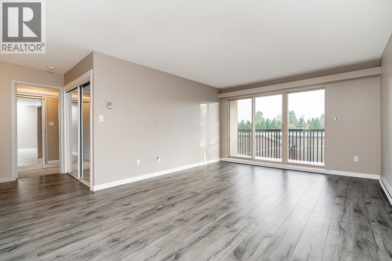 319 9847 Manchester Drive, Burnaby, British Columbia  V3N 4P4 - Photo 4 - R3092607