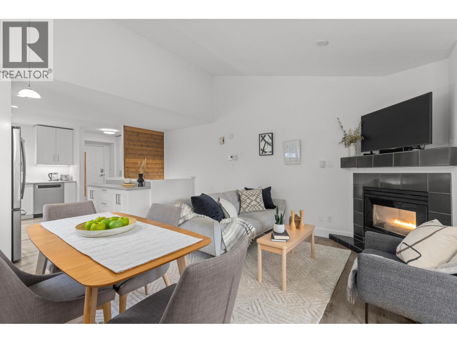 25 3102 Panorama Ridge, Whistler, British Columbia  V8E 0V3 - Photo 2 - R3092610