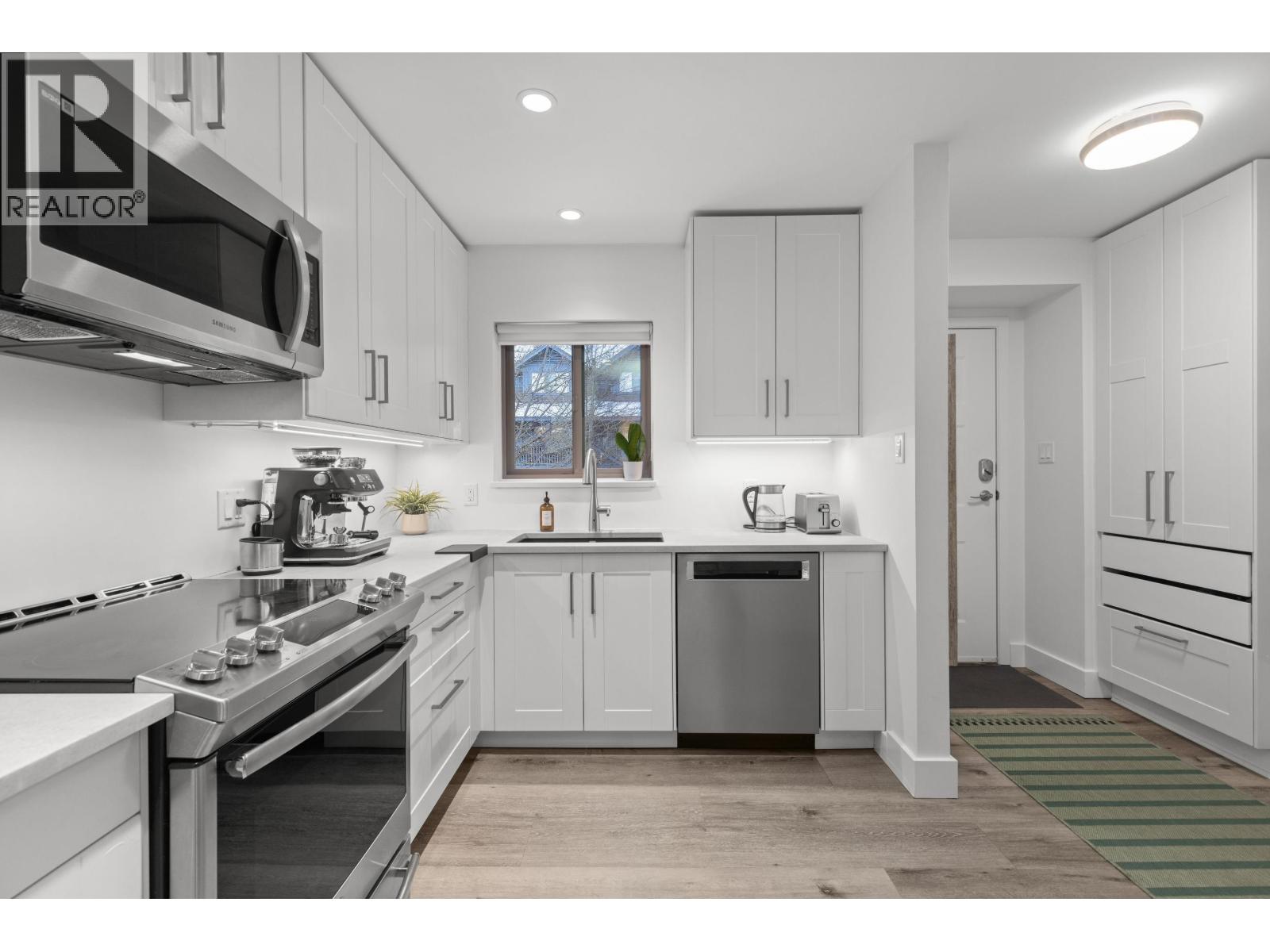 25 3102 Panorama Ridge, Whistler, British Columbia  V8E 0V3 - Photo 4 - R3092610