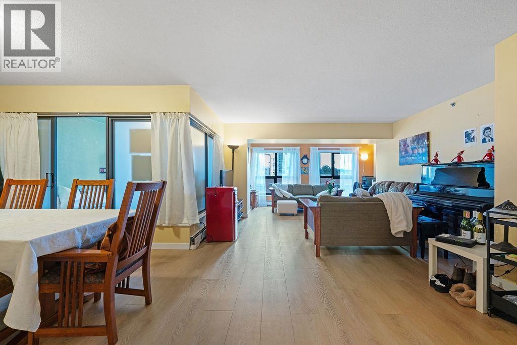 404 238 Alvin Narod Mews, Vancouver, British Columbia  V6B 5Z3 - Photo 5 - R3092634