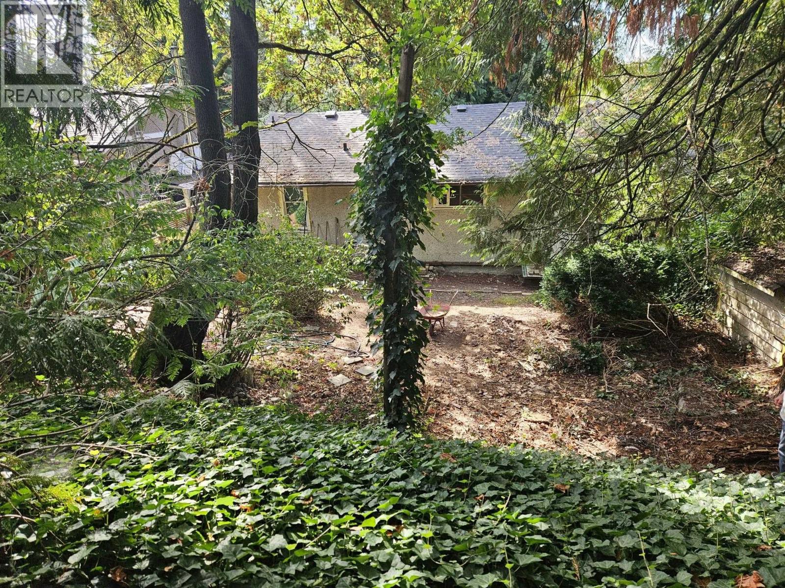 4505 Marine Drive, Burnaby, British Columbia  V5J 3G1 - Photo 6 - R3092640