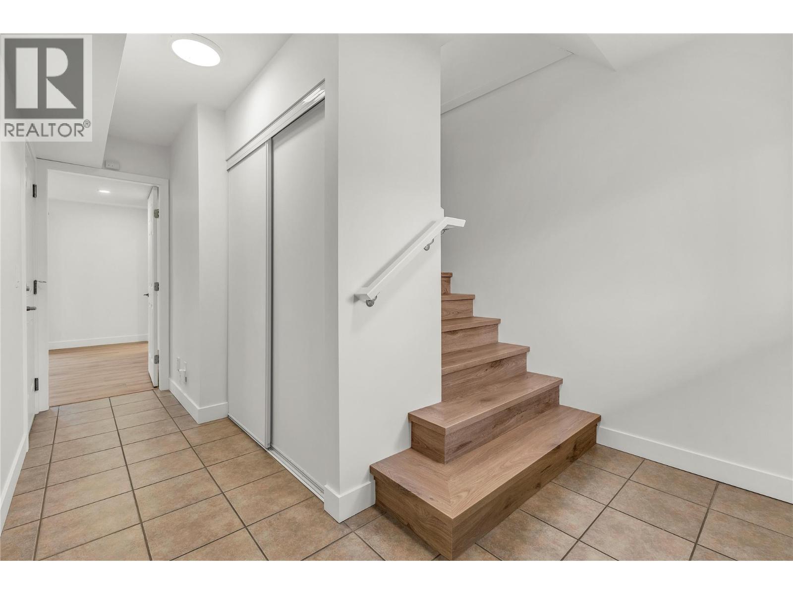 48 Galt Avenue Unit# 105 Penticton Photo 3