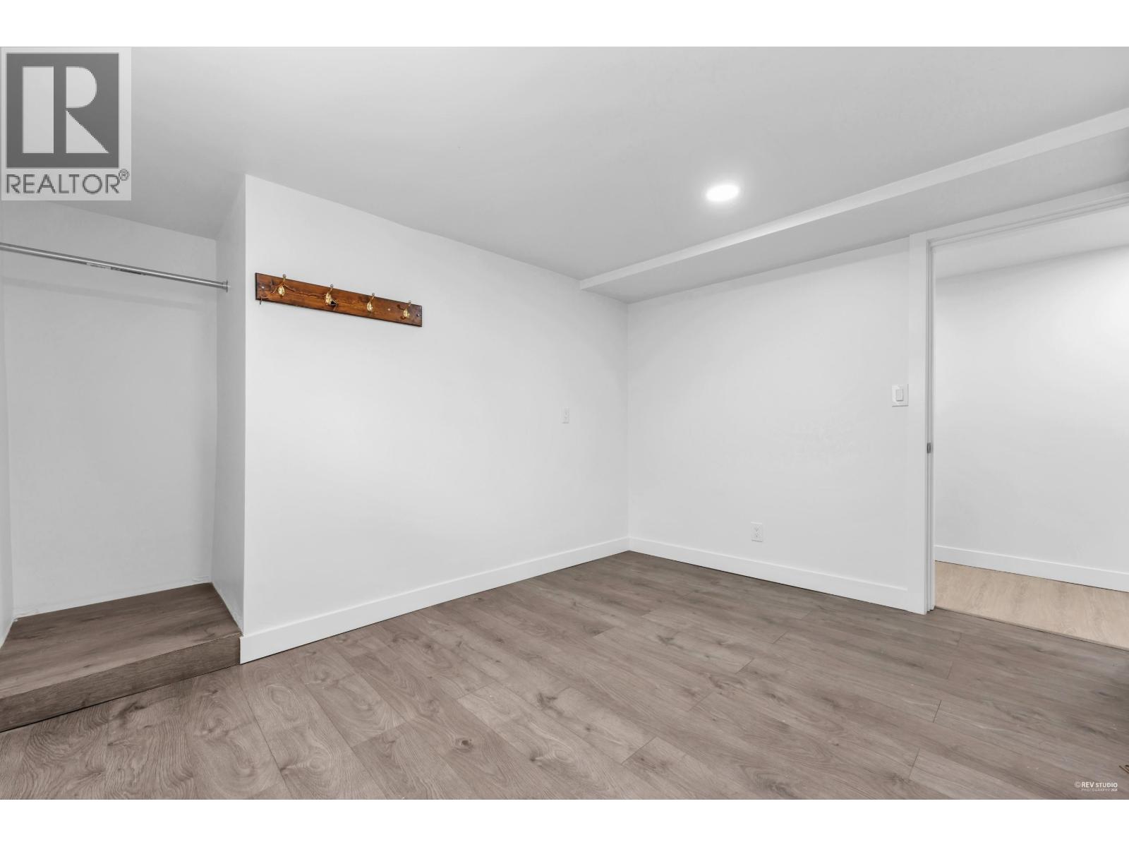 8025 Borden Street, Vancouver, British Columbia  V5P 3E6 - Photo 24 - R3092442