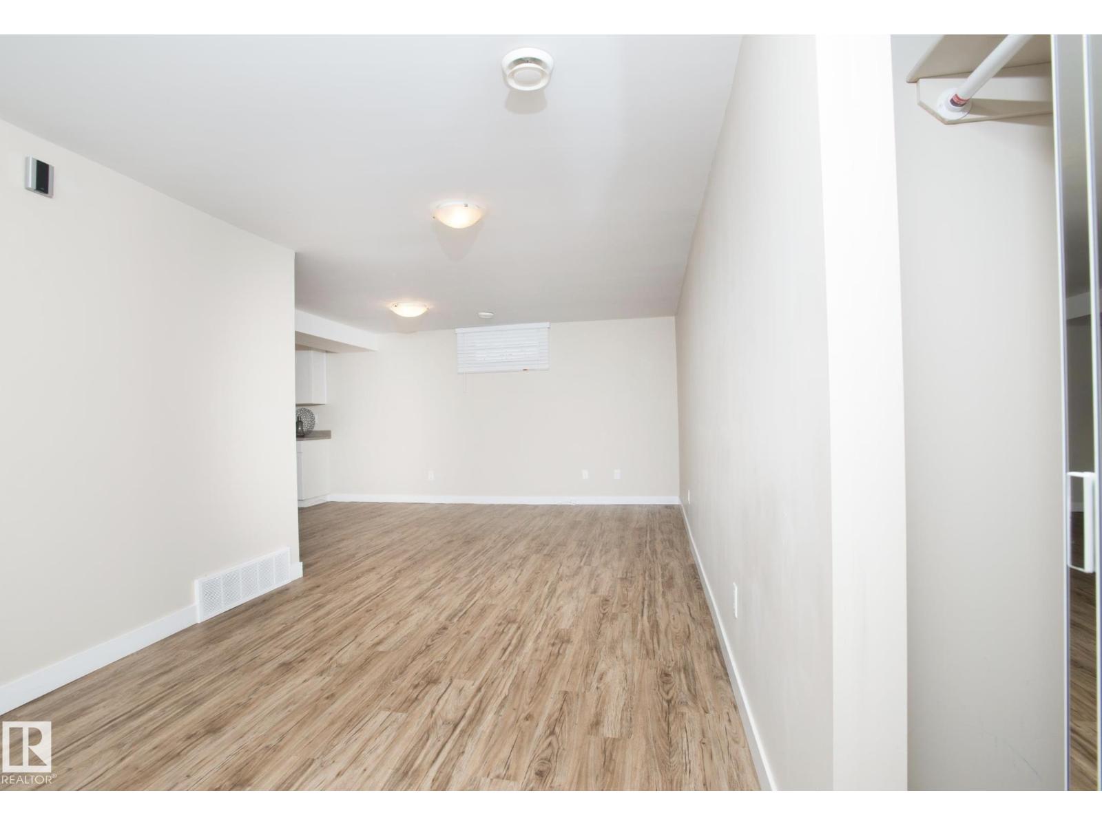 13616 82 St Nw Nw, Edmonton, Alberta T5E 2V4 - Photo 2 - E4474605