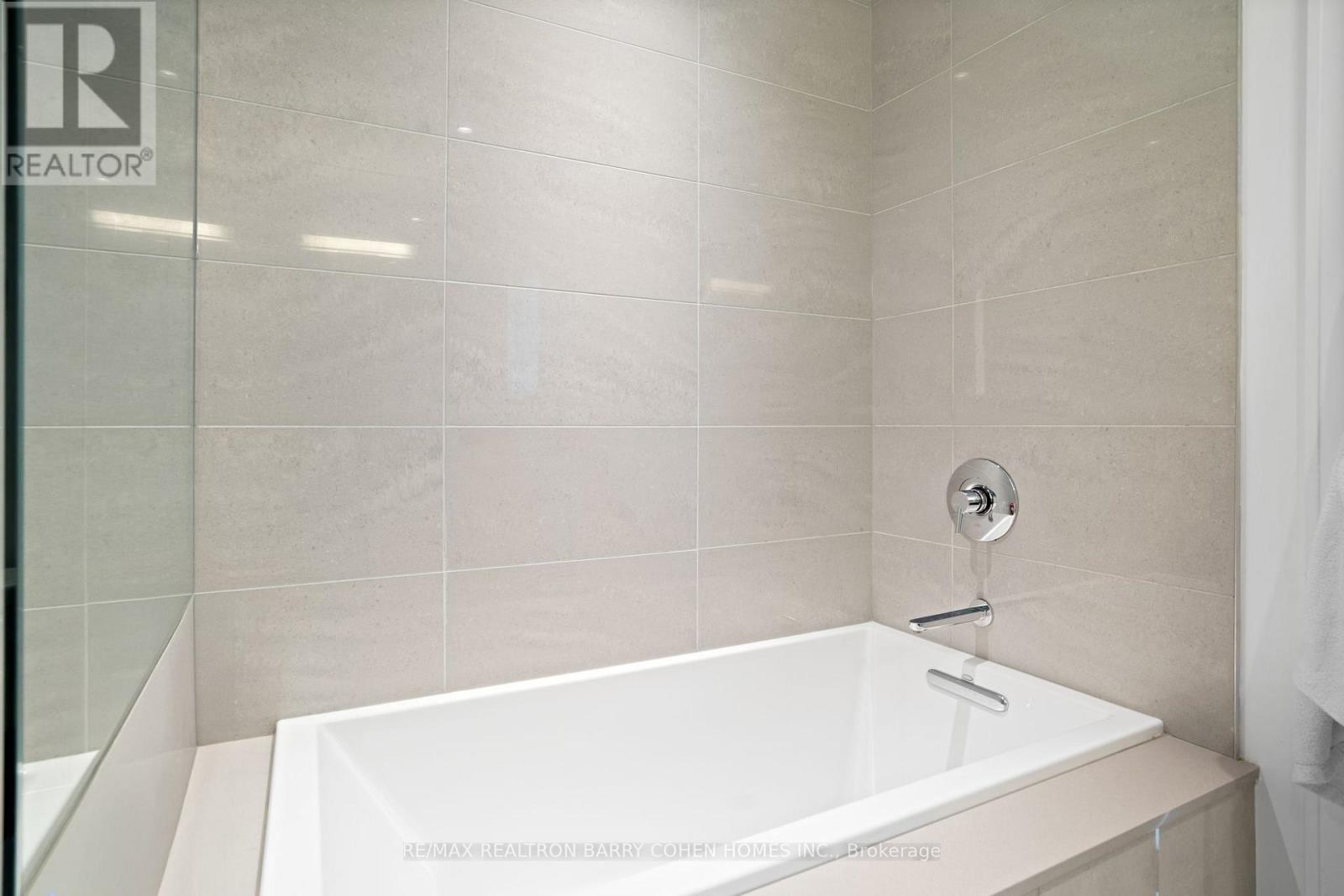 401 - 170 Avenue Road, Toronto (Annex), Ontario  M5R 0A4 - Photo 28 - C12813228