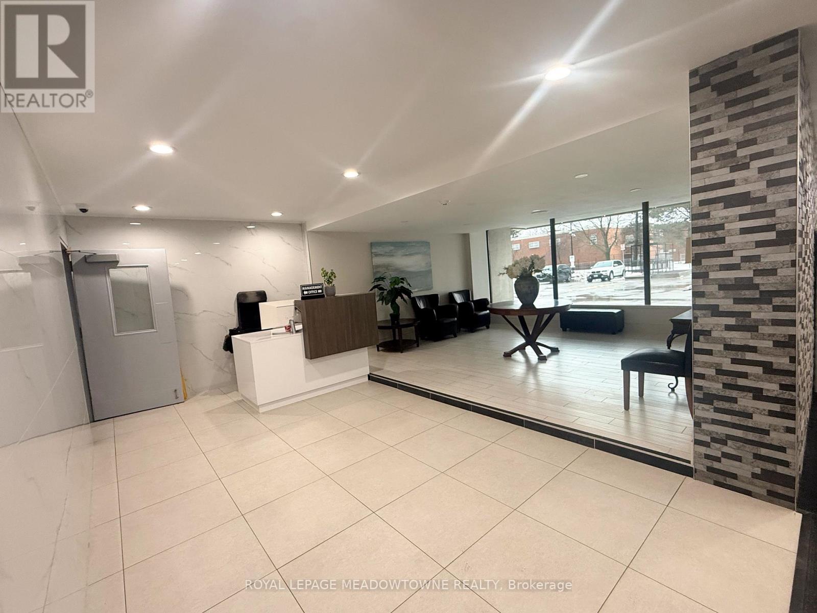 704 - 1338 York Mills Road, Toronto, Ontario  M3A 3M3 - Photo 2 - C12813230