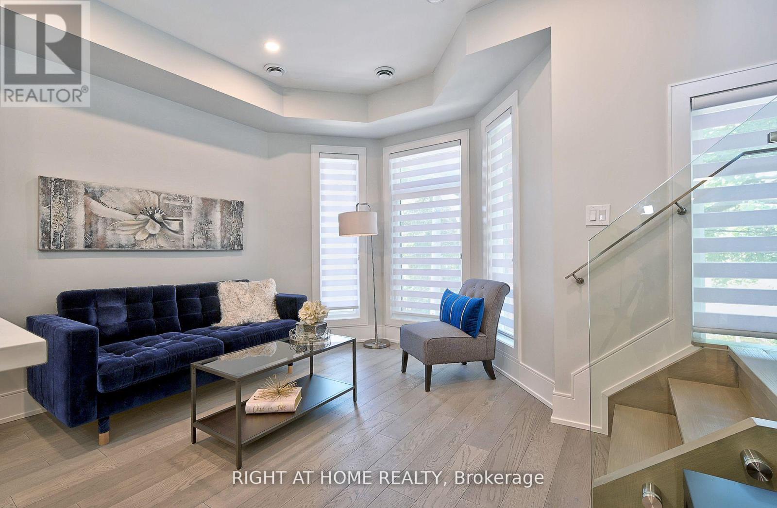 Unit 1 - 131 Brock Avenue, Toronto (Little Portugal), Ontario  M6K 2L5 - Photo 4 - C12813292