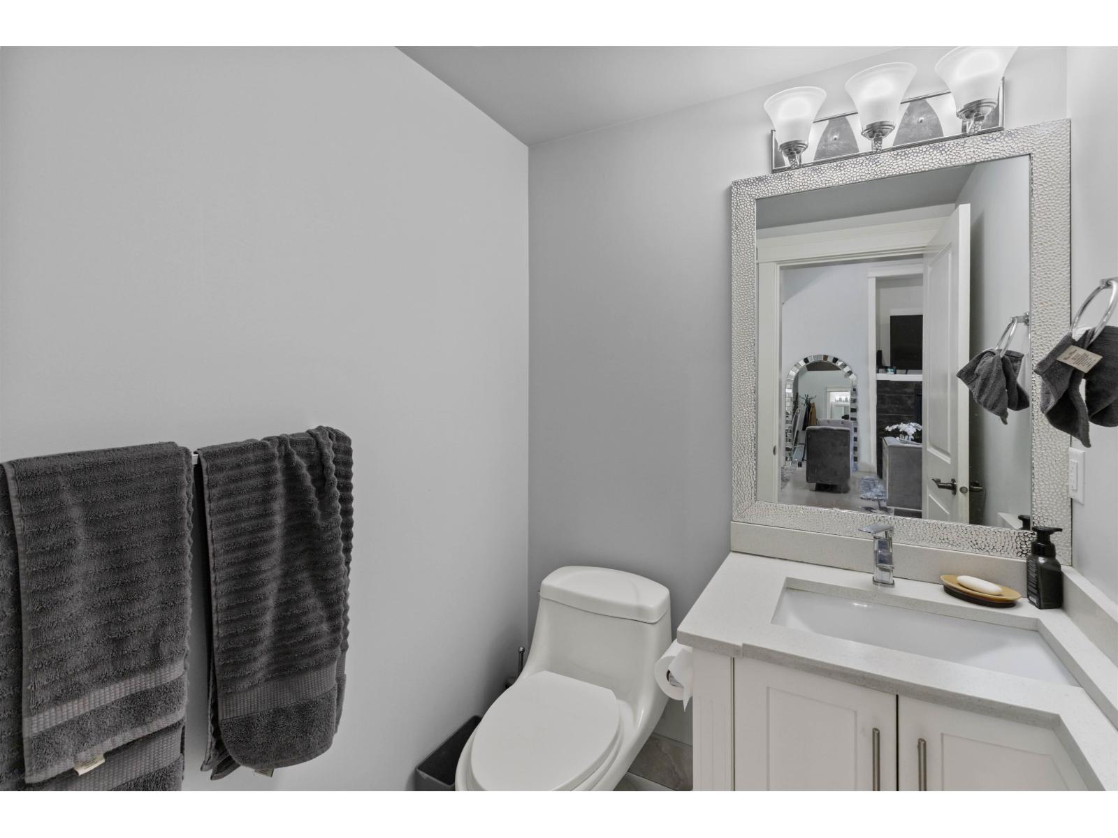 3167 Engineer Crescent, Abbotsford, British Columbia  V4X 0A7 - Photo 10 - R3090677