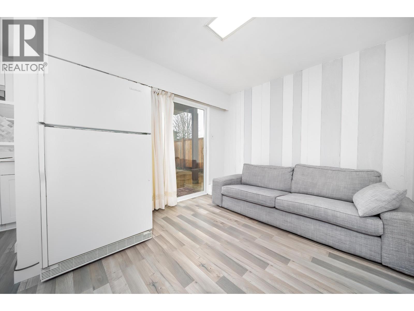 7111 Cavelier Court, Richmond, British Columbia  V7C 4J7 - Photo 23 - R3092460