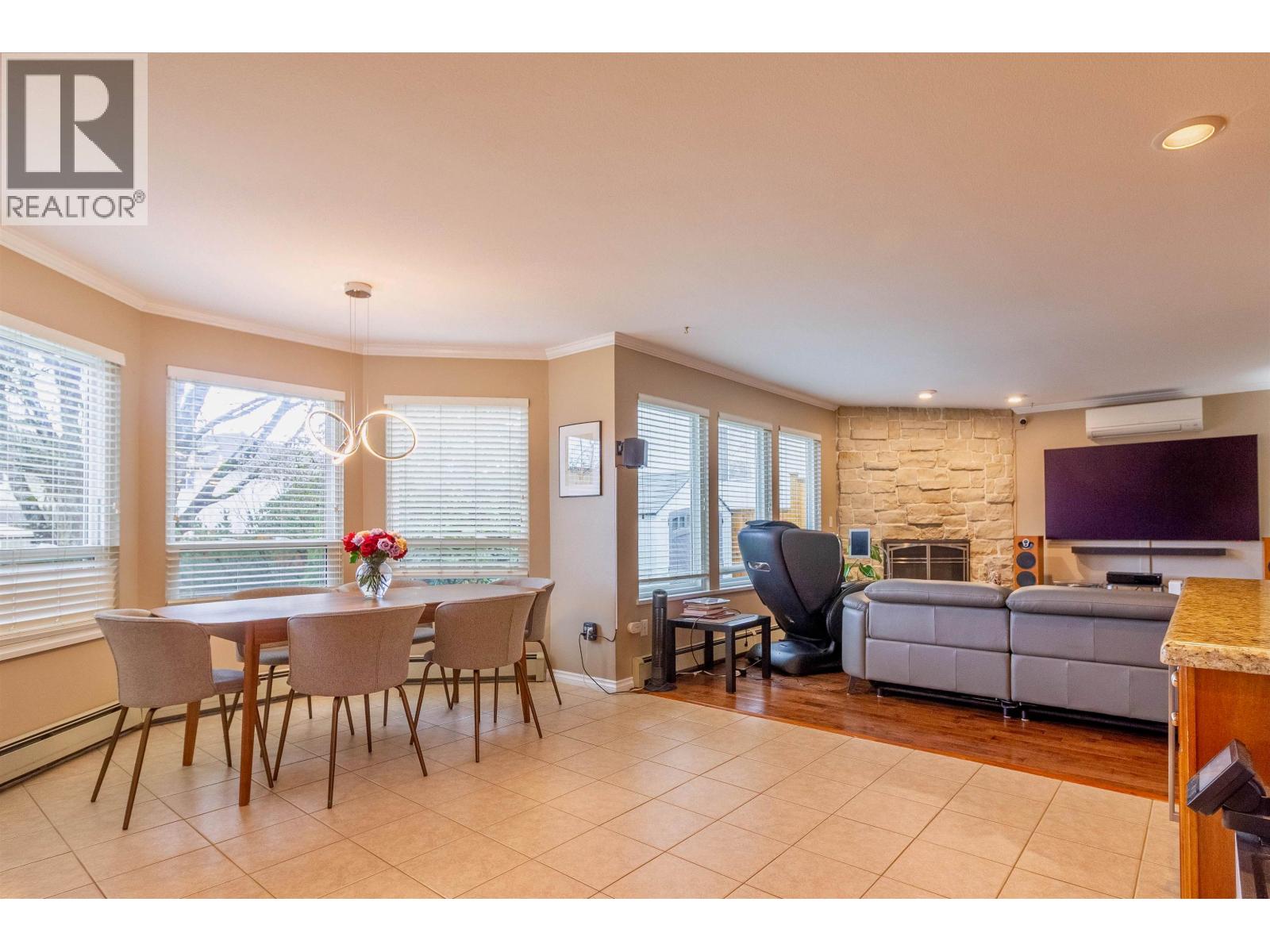 7470 Almond Place, Burnaby, British Columbia  V3N 4V5 - Photo 9 - R3092613