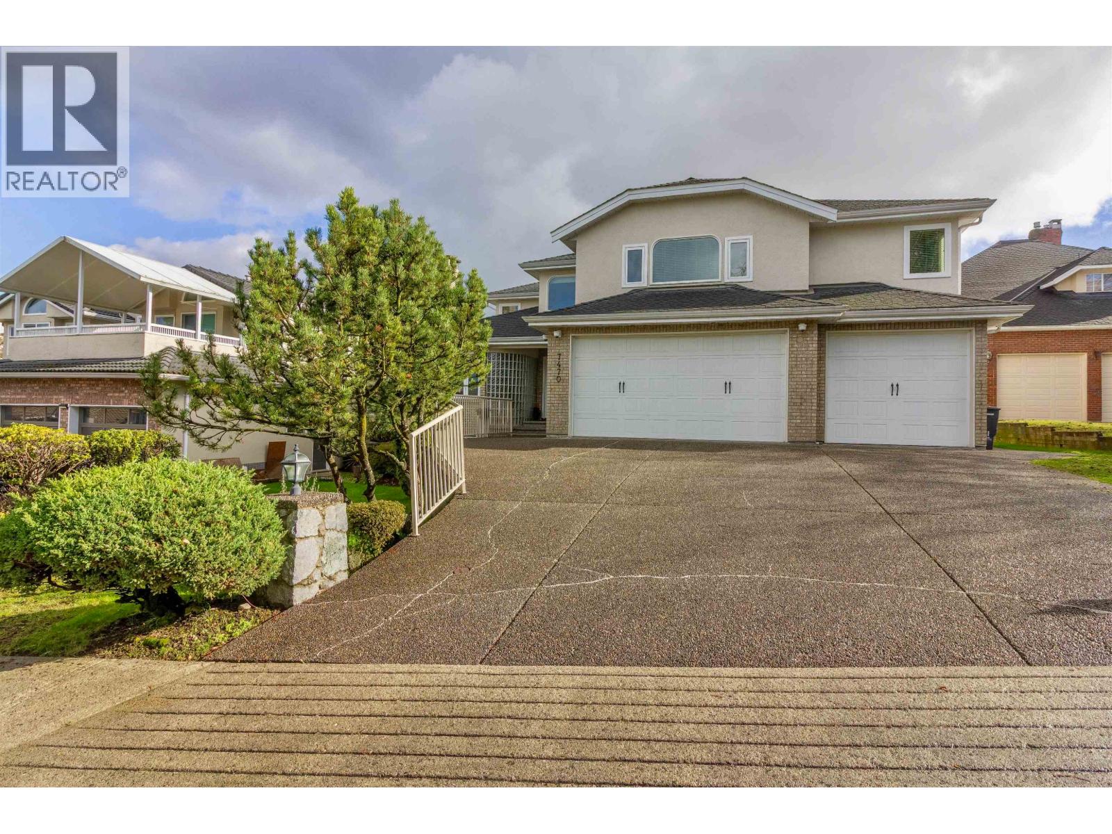 7470 ALMOND PLACE, Burnaby, British Columbia