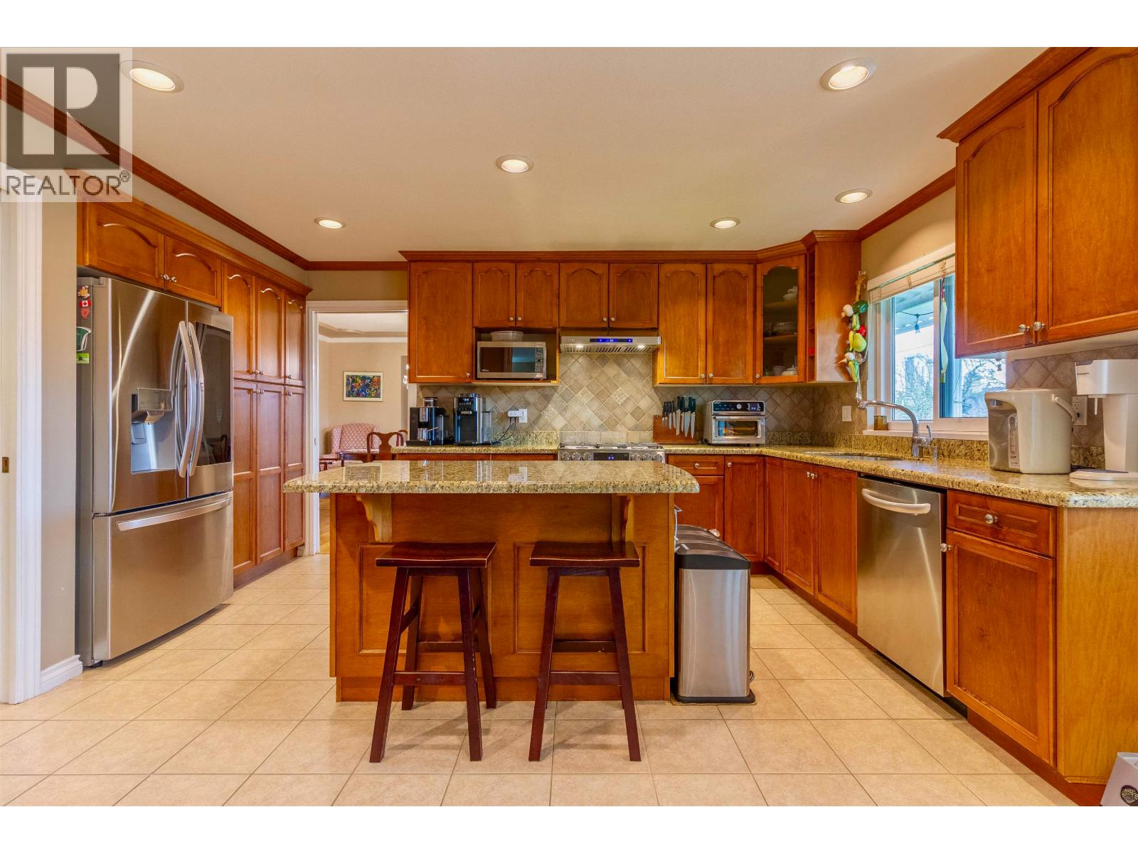 7470 Almond Place, Burnaby, British Columbia  V3N 4V5 - Photo 7 - R3092613