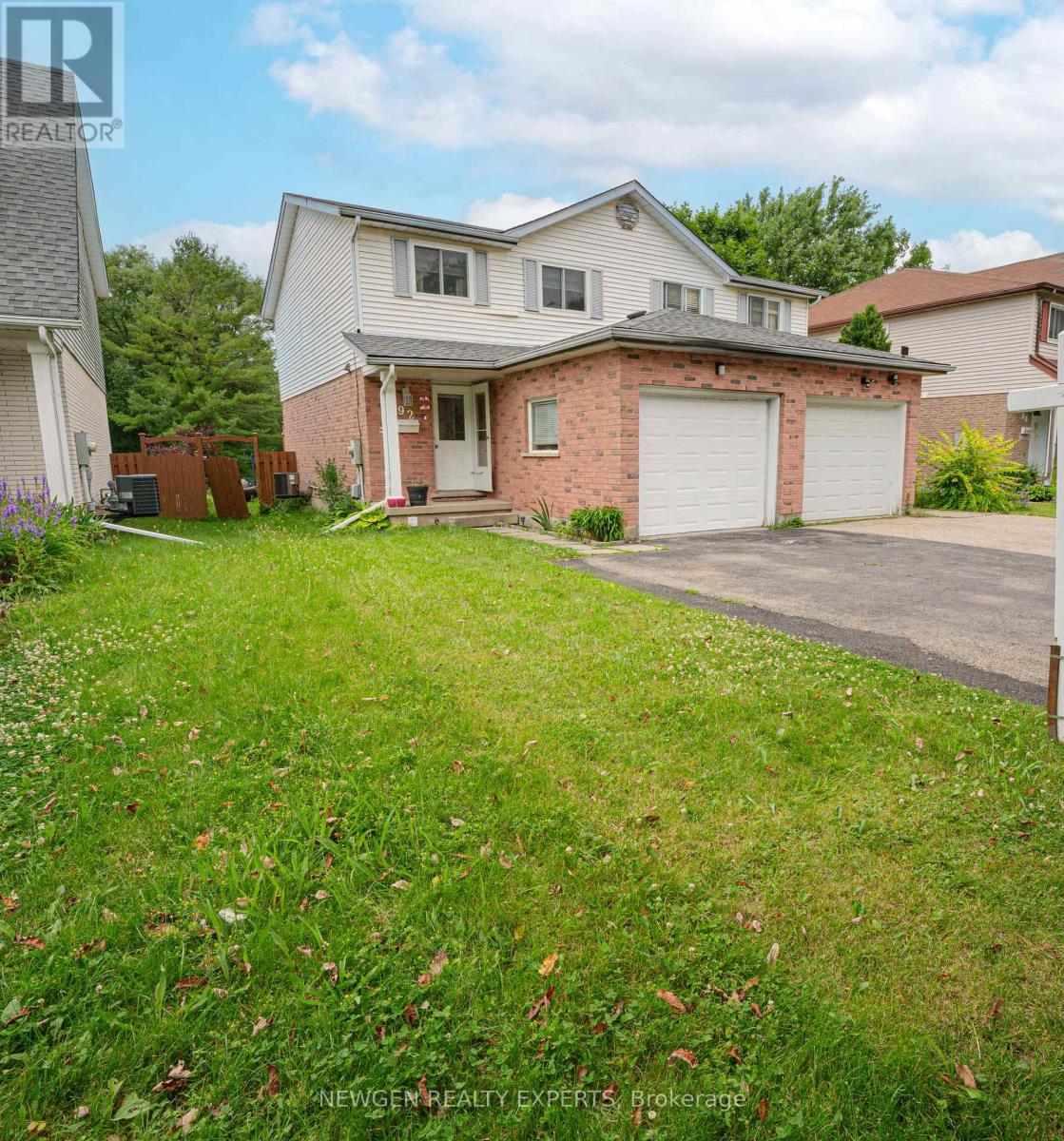 92 Highland Crescent, Kitchener, Ontario  N2M 5C1 - Photo 2 - X12812302
