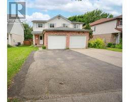 92 HIGHLAND CRESCENT, Kitchener, Ontario