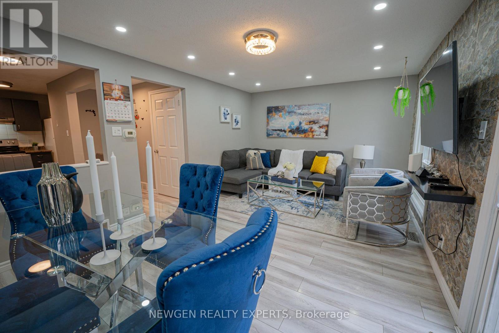 92 Highland Crescent, Kitchener, Ontario  N2M 5C1 - Photo 8 - X12812302