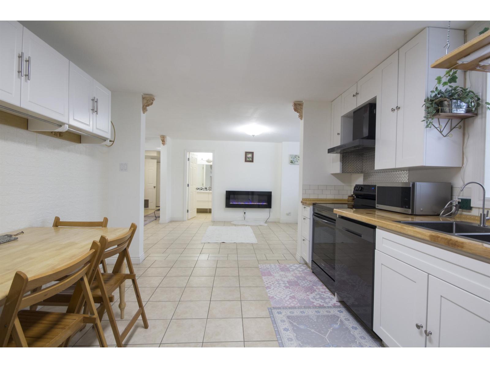 12136 100a Avenue, Surrey, British Columbia  V3V 2Y5 - Photo 32 - R3092648