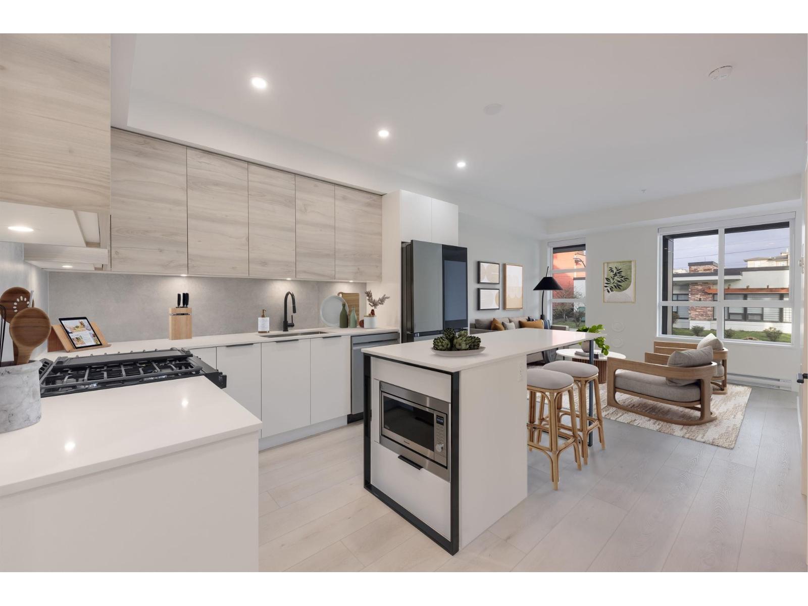 604 30494 Cardinal Avenue, Abbotsford, British Columbia  V2T 0A5 - Photo 1 - R3092647