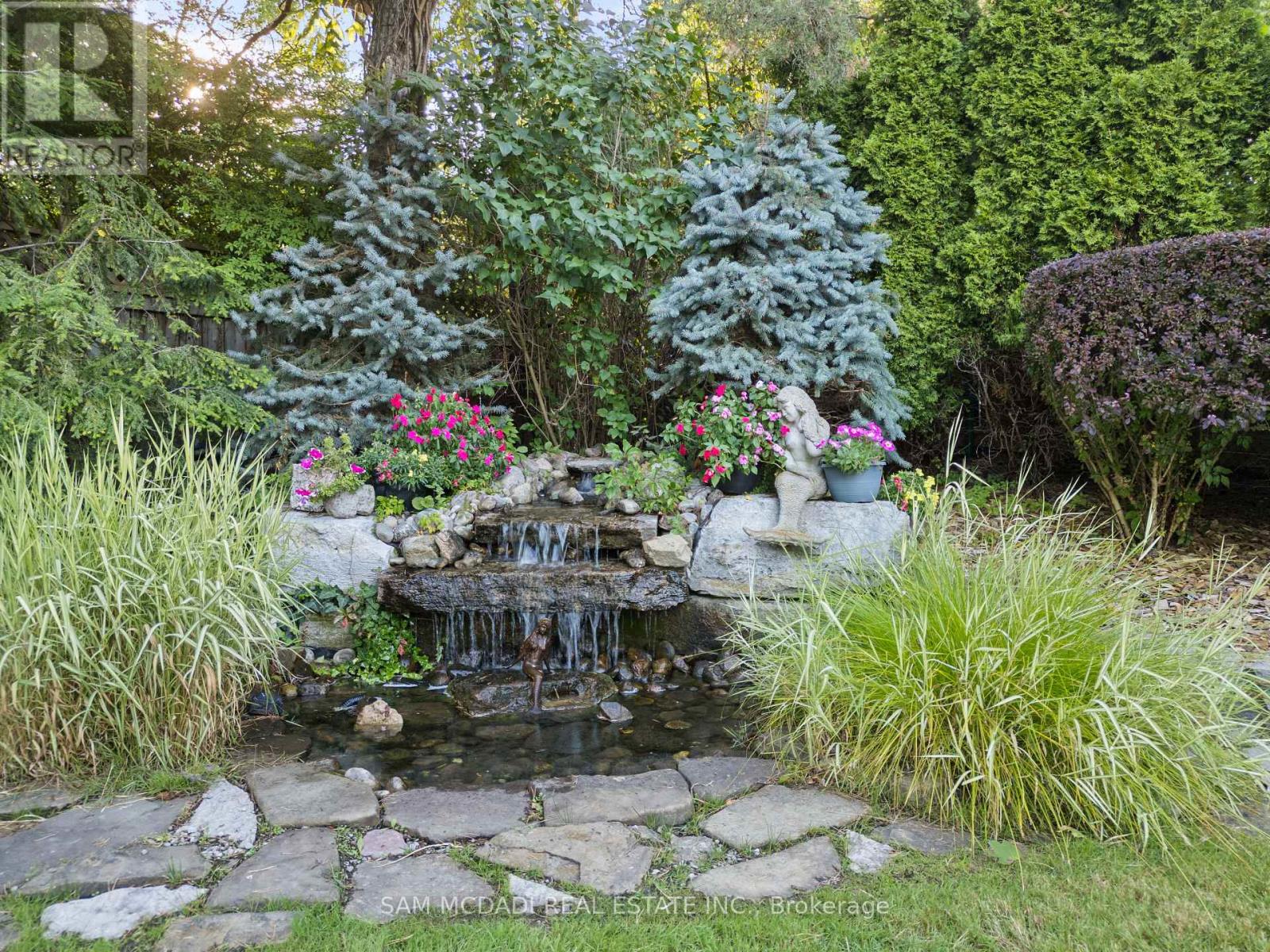 1522 Glenhill Crescent, Mississauga, Ontario  L5H 3C5 - Photo 45 - W12813226