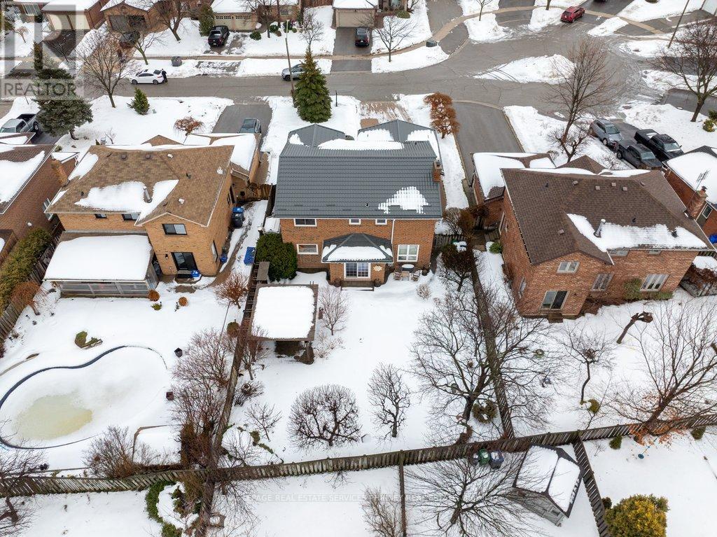 2289 Beejay Court, Mississauga, Ontario  L5M 2N6 - Photo 40 - W12813232