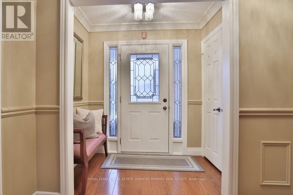 2289 Beejay Court, Mississauga, Ontario  L5M 2N6 - Photo 5 - W12813232