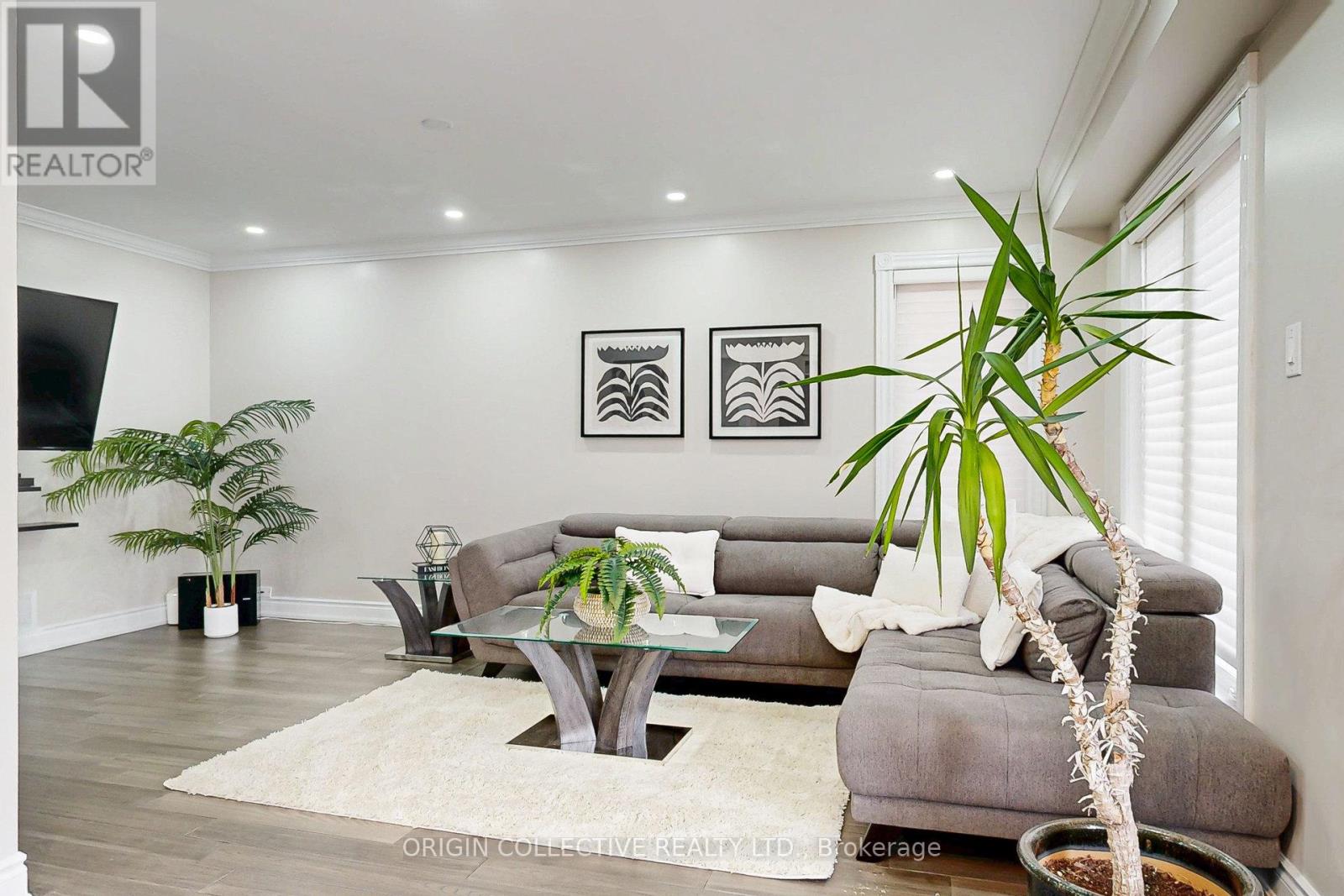 5122 Timber Mill Court, Mississauga, Ontario  L5V 2B8 - Photo 12 - W12813242