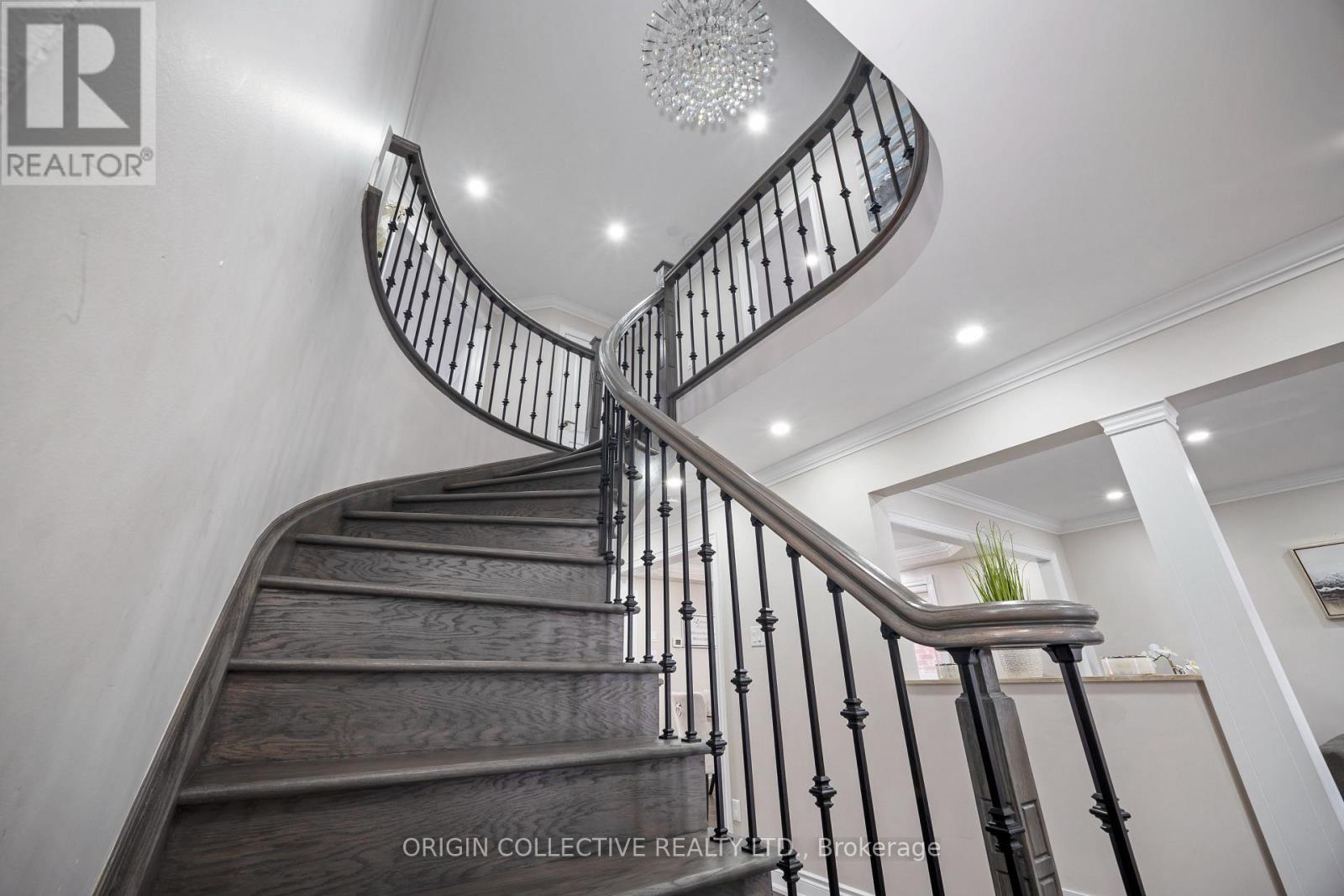 5122 Timber Mill Court, Mississauga, Ontario  L5V 2B8 - Photo 20 - W12813242