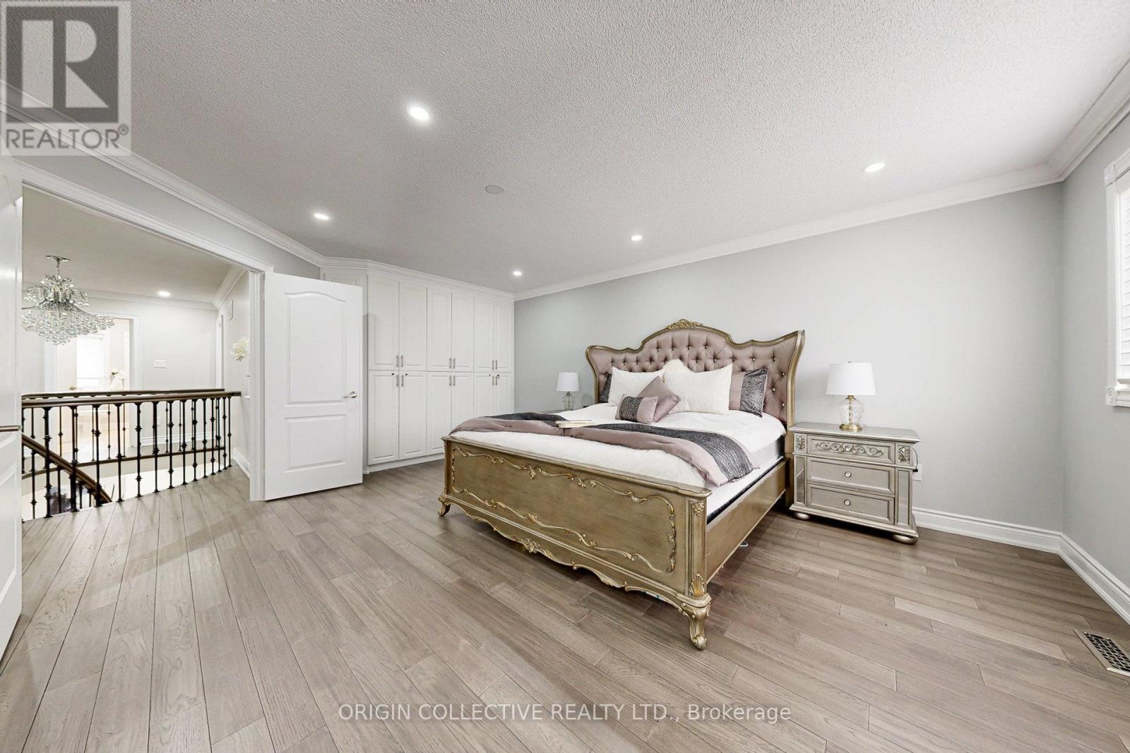 5122 Timber Mill Court, Mississauga, Ontario  L5V 2B8 - Photo 23 - W12813242