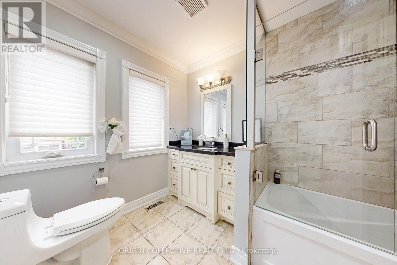 5122 Timber Mill Court, Mississauga, Ontario  L5V 2B8 - Photo 33 - W12813242