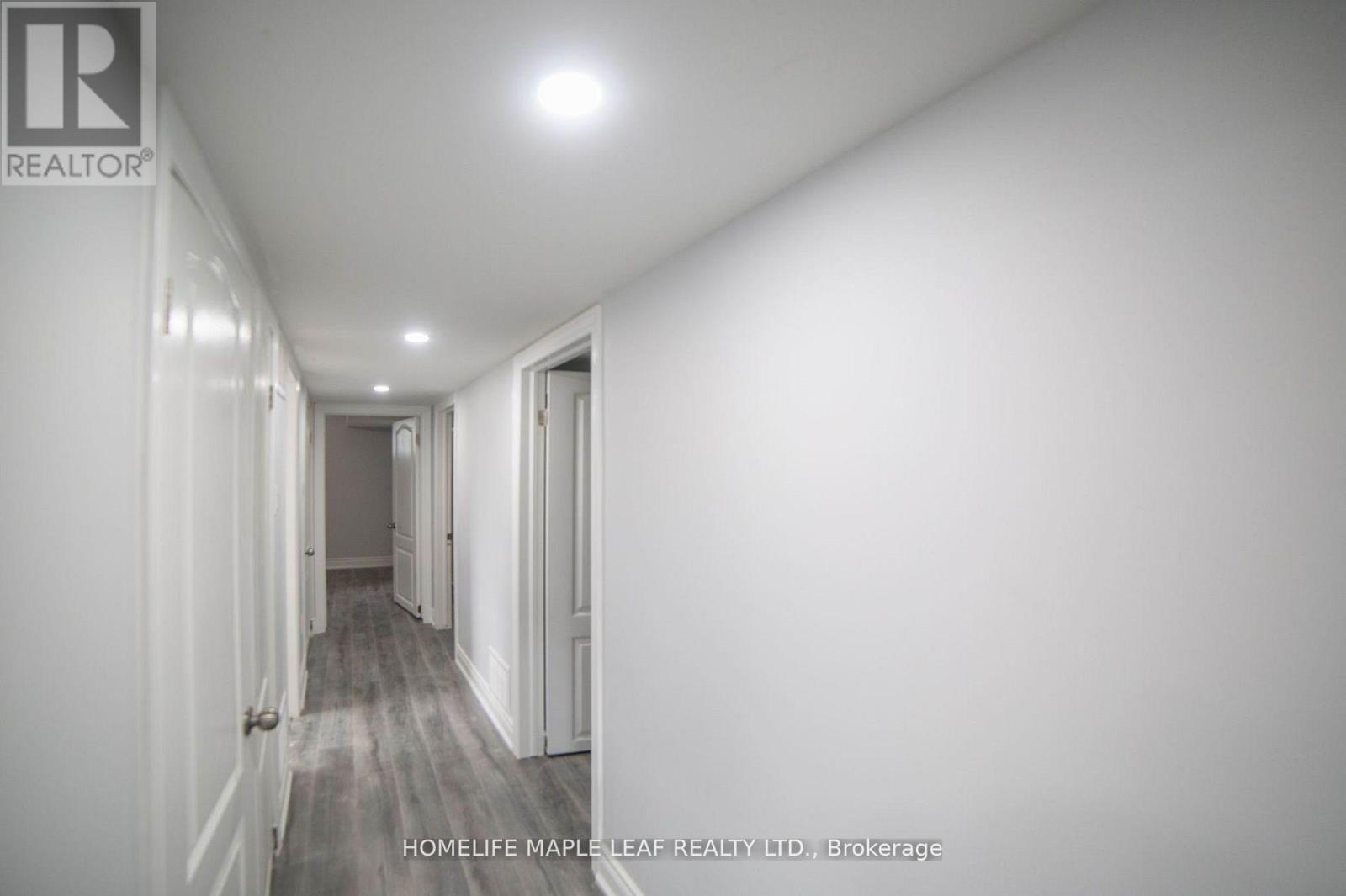 Lower - 46 Epsom Downs Drive, Brampton, Ontario  L6T 1Y8 - Photo 3 - W12813246