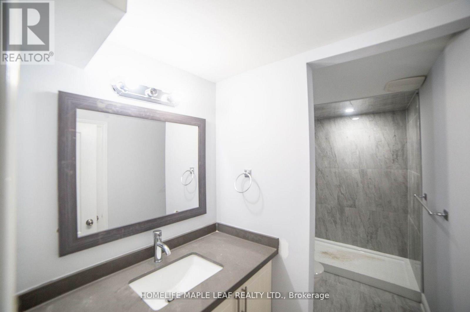 Lower - 46 Epsom Downs Drive, Brampton, Ontario  L6T 1Y8 - Photo 8 - W12813246