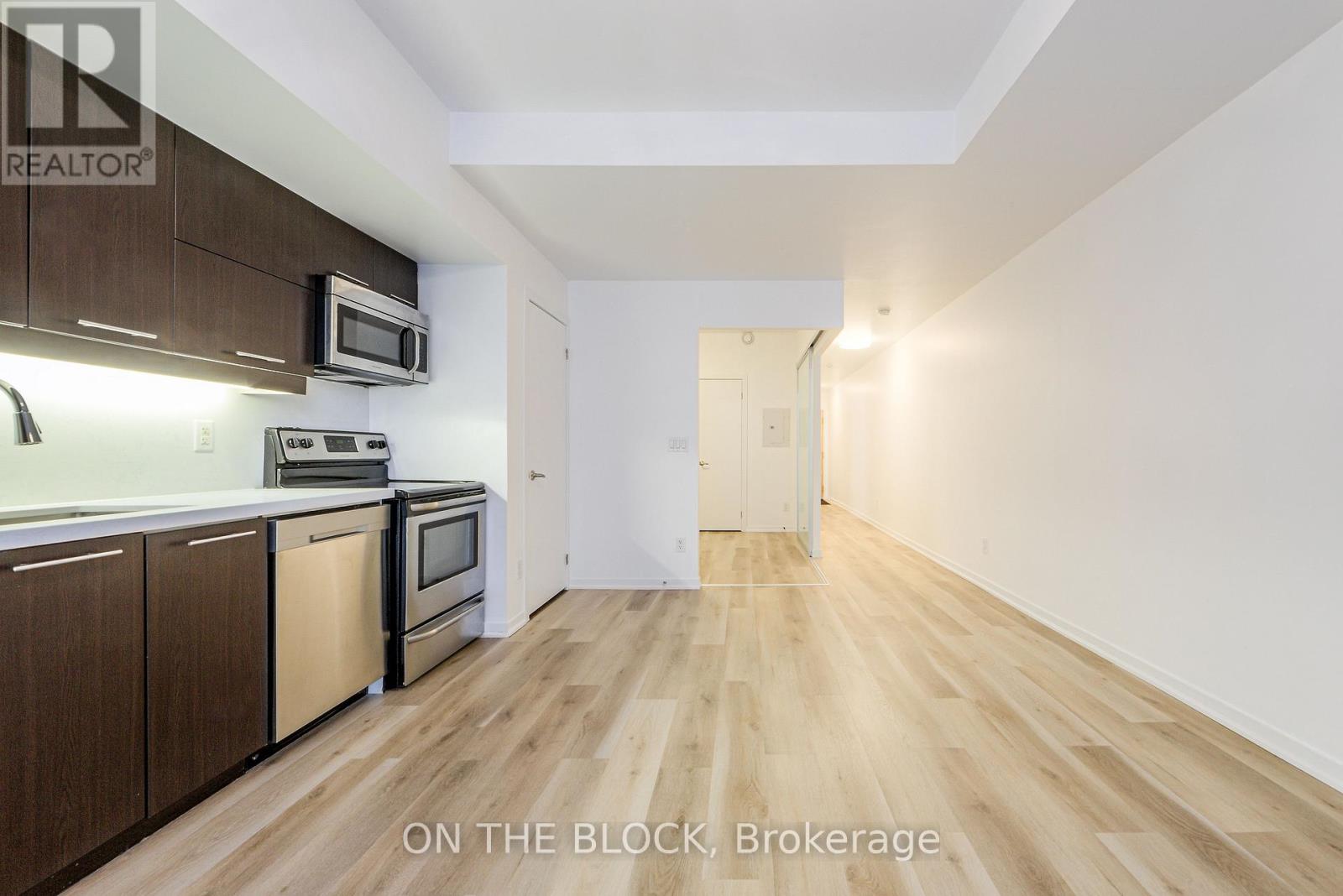 302 - 38 Joe Shuster Way, Toronto (South Parkdale), Ontario  M6K 0A5 - Photo 21 - W12813290