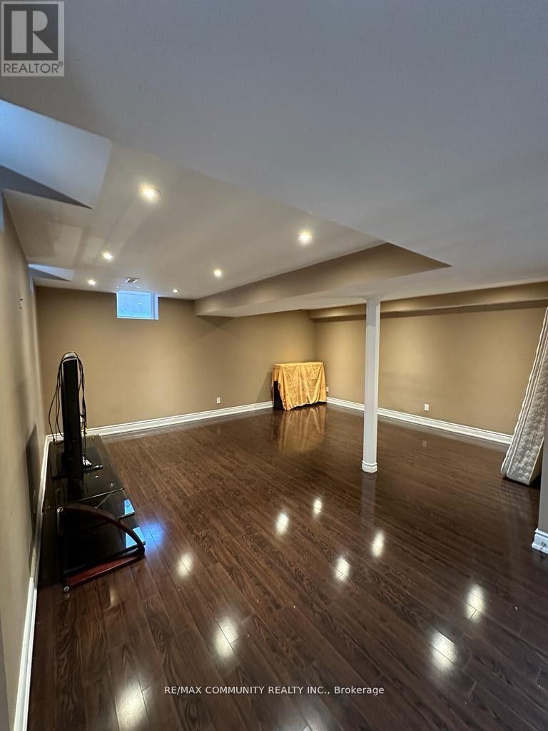 15 Lotus Street, Brampton (Bram East), Ontario  L6P 3E1 - Photo 8 - W12813306